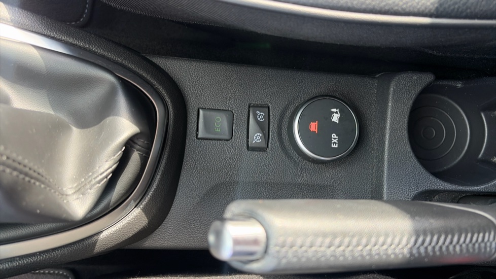 Renault Captur 0.9 TCE 90 Signature X Nav 5dr Petrol Hatchback - Image 28