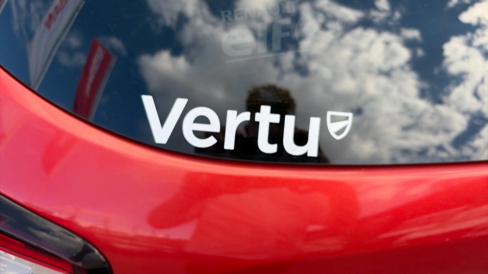 Renault Captur 0.9 TCE 90 Signature X Nav 5dr Petrol Hatchback - Image 44