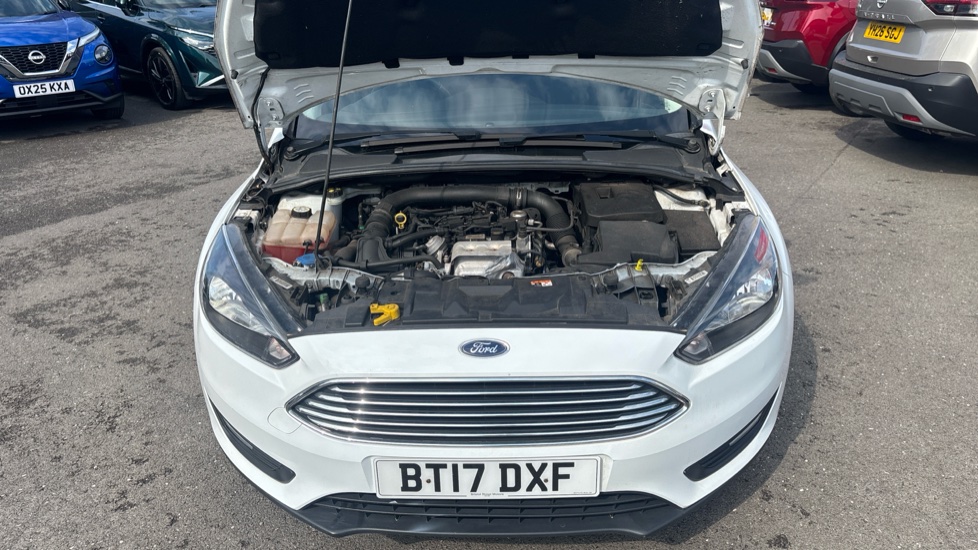 Ford Focus 1.0 EcoBoost Zetec Edition 5dr Petrol Hatchback - Image 8