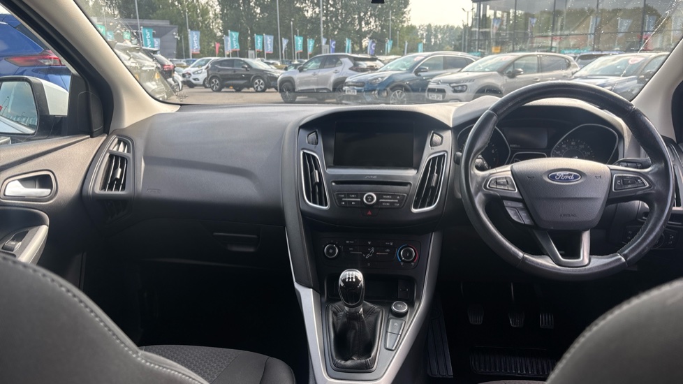 Ford Focus 1.0 EcoBoost Zetec Edition 5dr Petrol Hatchback - Image 10