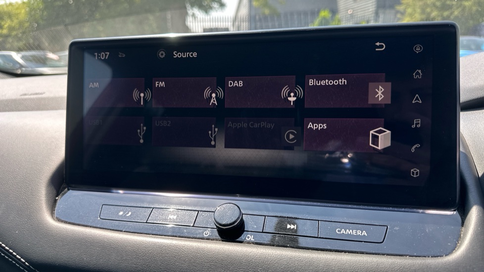 Nissan Qashqai 1.3 DiG-T MH N-Connecta 5dr Petrol Hatchback - Image 33