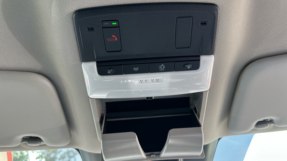 Nissan Qashqai 1.3 DiG-T MH N-Connecta 5dr Petrol Hatchback - Image 38