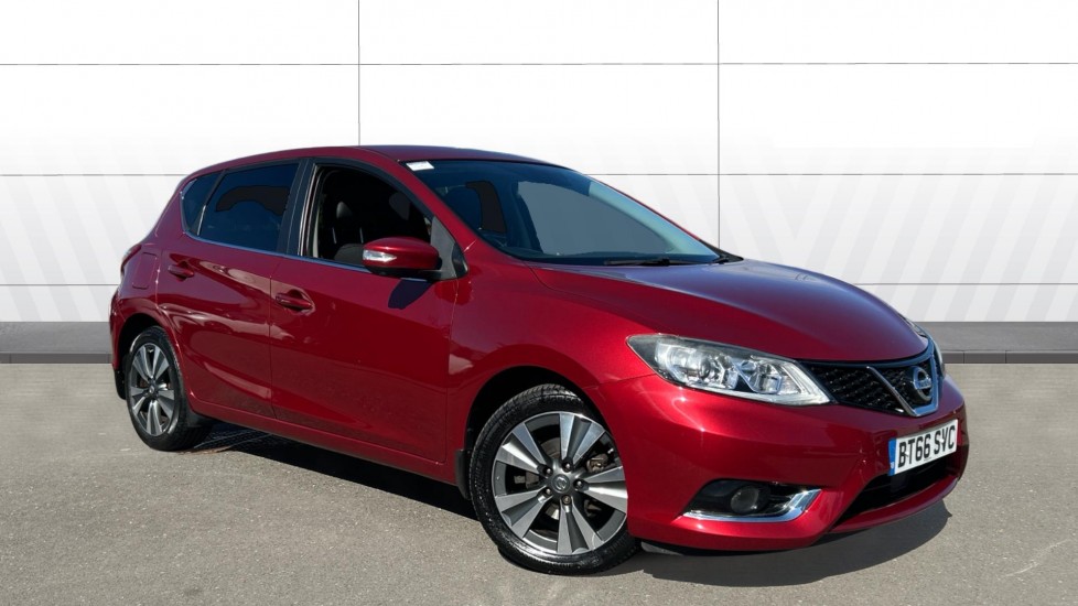 Nissan Pulsar 1.2 DiG-T Tekna 5dr Xtronic Petrol Hatchback - Image 1