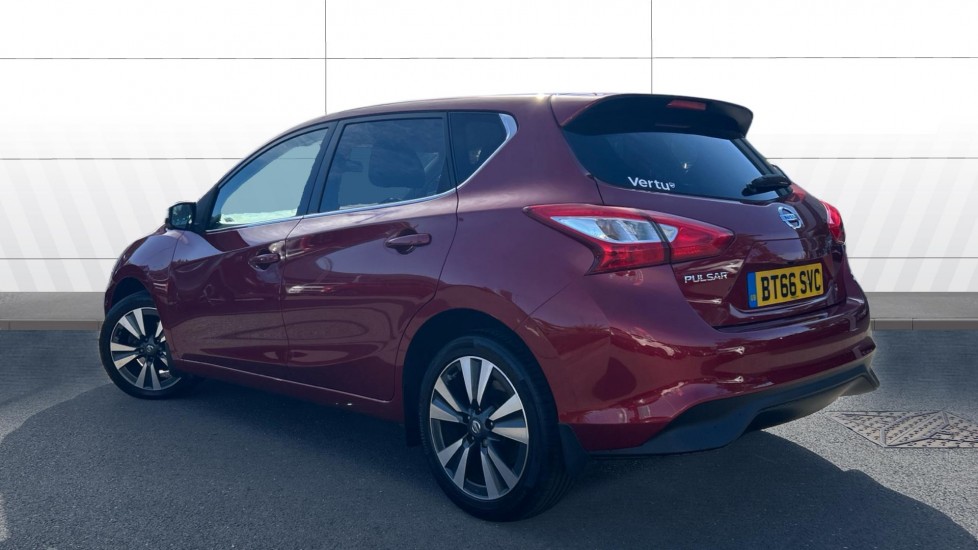 Nissan Pulsar 1.2 DiG-T Tekna 5dr Xtronic Petrol Hatchback - Image 2