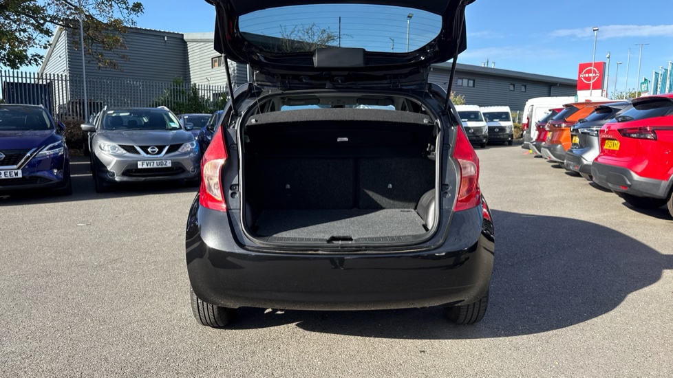 Nissan Note 1.2 Acenta Premium 5dr Petrol Hatchback - Image 4