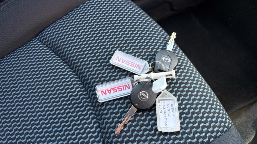 Nissan Note 1.2 Acenta Premium 5dr Petrol Hatchback - Image 20