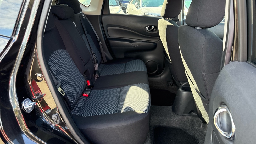 Nissan Note 1.2 Acenta Premium 5dr Petrol Hatchback - Image 31