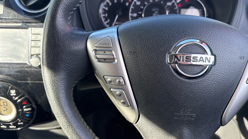 Nissan Note 1.2 Acenta Premium 5dr Petrol Hatchback - Image 37