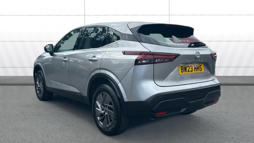 Nissan Qashqai 1.3 DiG-T MH 158 Acenta Premium 5dr Xtronic Petrol Hatchback - Image 2