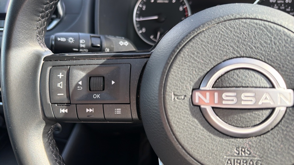 Nissan Qashqai 1.3 DiG-T MH 158 Acenta Premium 5dr Petrol Hatchback - Image 27