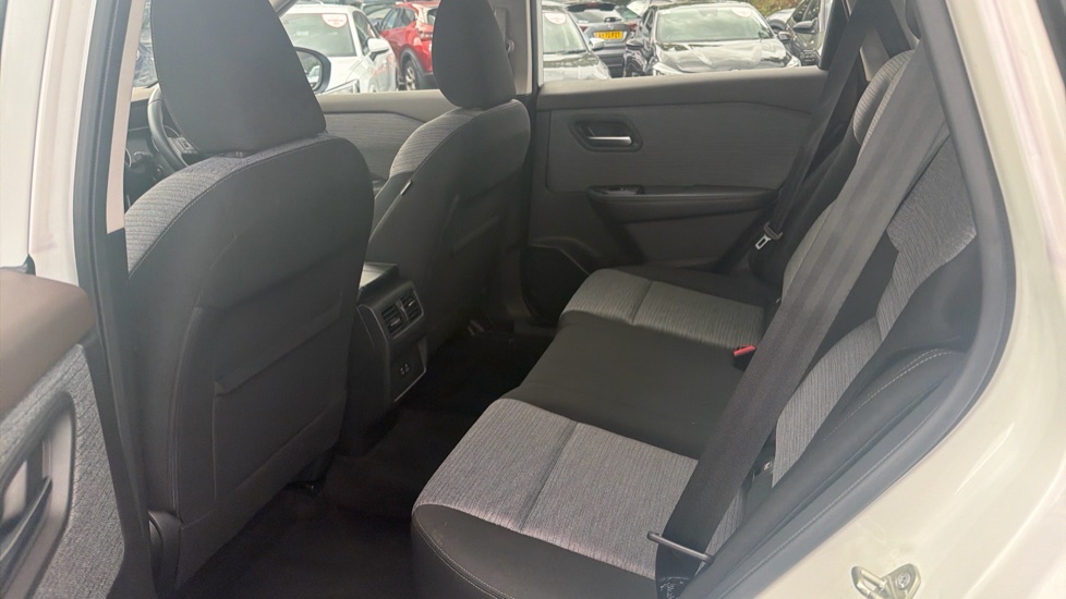 Nissan X-Trail 1.5 E-Power 204 Acenta Premium 5dr Xtronic Hybrid Station Wagon - Image 16