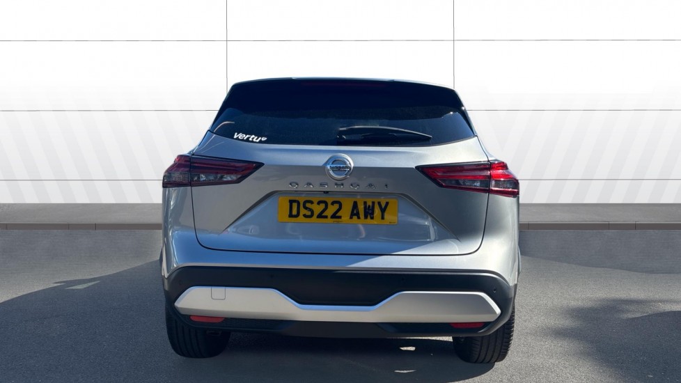 Nissan Qashqai 1.3 DiG-T MH N-Connecta 5dr Petrol Hatchback - Image 6