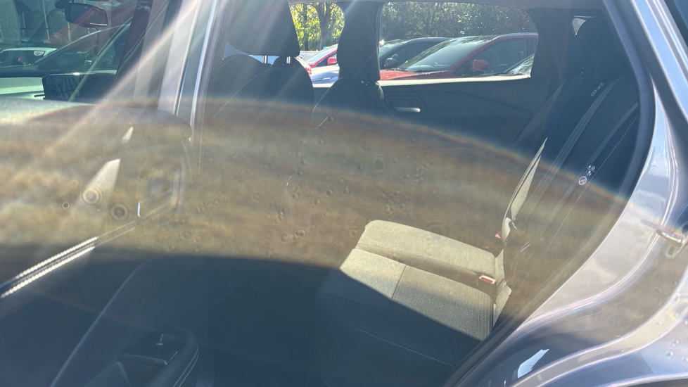 Nissan Qashqai 1.3 DiG-T MH N-Connecta 5dr Petrol Hatchback - Image 16