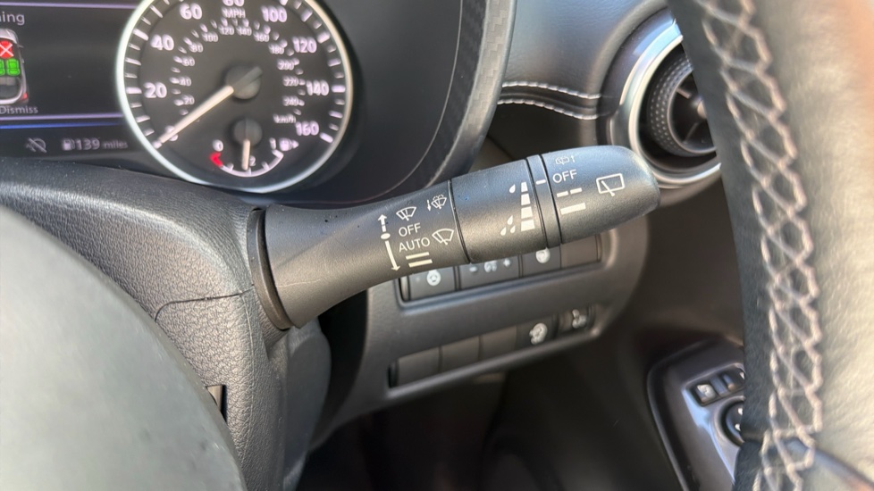 Nissan Juke 1.0 DiG-T 114 Tekna 5dr Petrol Hatchback - Image 28
