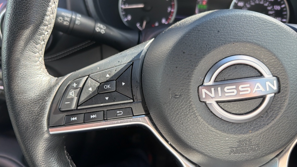 Nissan Juke 1.0 DiG-T 114 Tekna 5dr Petrol Hatchback - Image 30