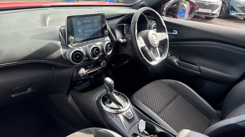 Nissan Juke 1.0 DiG-T 114 N-Connecta 5dr DCT Petrol Hatchback - Image 9
