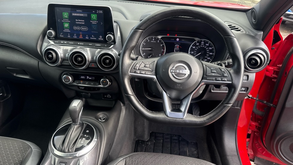 Nissan Juke 1.0 DiG-T 114 N-Connecta 5dr DCT Petrol Hatchback - Image 10