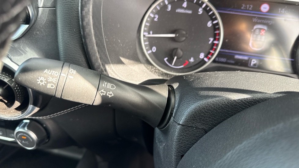 Nissan Juke 1.0 DiG-T 114 N-Connecta 5dr DCT Petrol Hatchback - Image 43