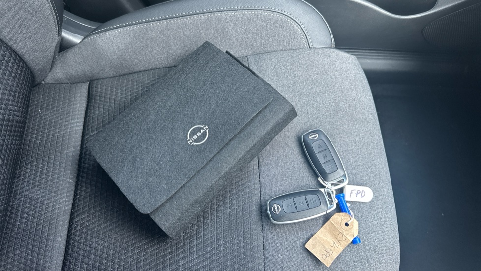 Nissan Qashqai 1.5 E-Power N-Connecta 5dr Auto Hybrid Hatchback - Image 19