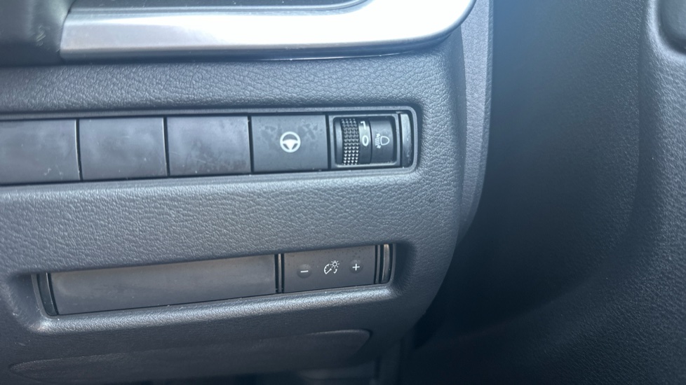 Nissan Qashqai 1.5 E-Power N-Connecta 5dr Auto Hybrid Hatchback - Image 22