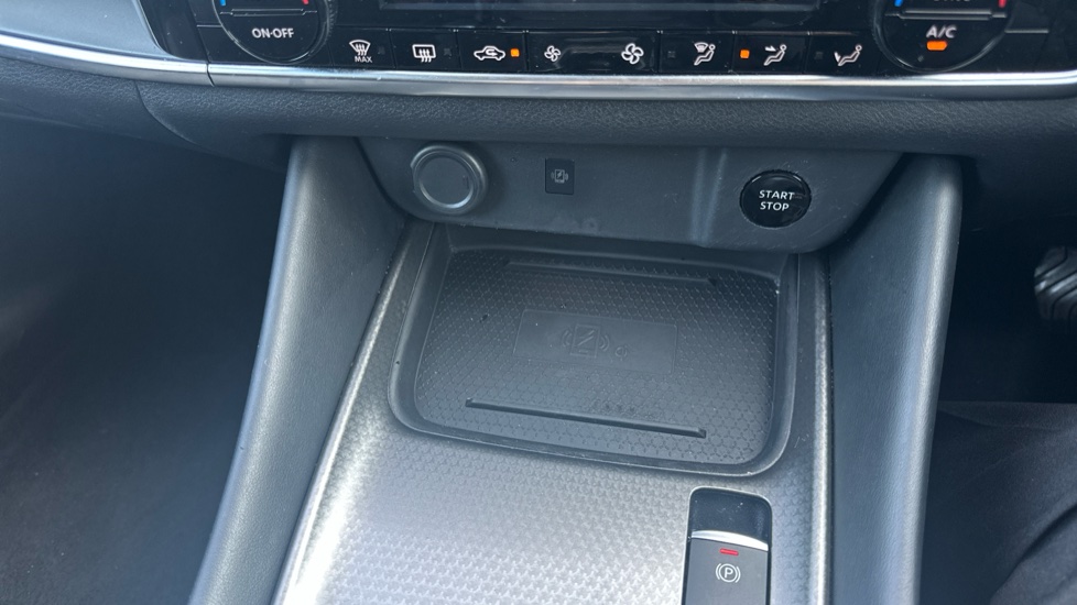 Nissan Qashqai 1.5 E-Power N-Connecta 5dr Auto Hybrid Hatchback - Image 32
