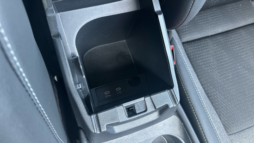 Nissan Qashqai 1.5 E-Power N-Connecta 5dr Auto Hybrid Hatchback - Image 35