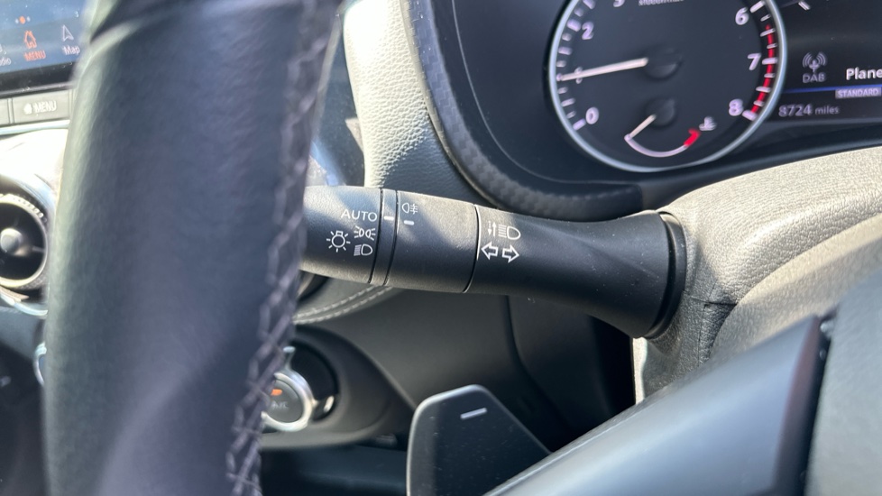 Nissan Juke 1.0 DiG-T 114 N-Connecta 5dr DCT Petrol Hatchback - Image 23