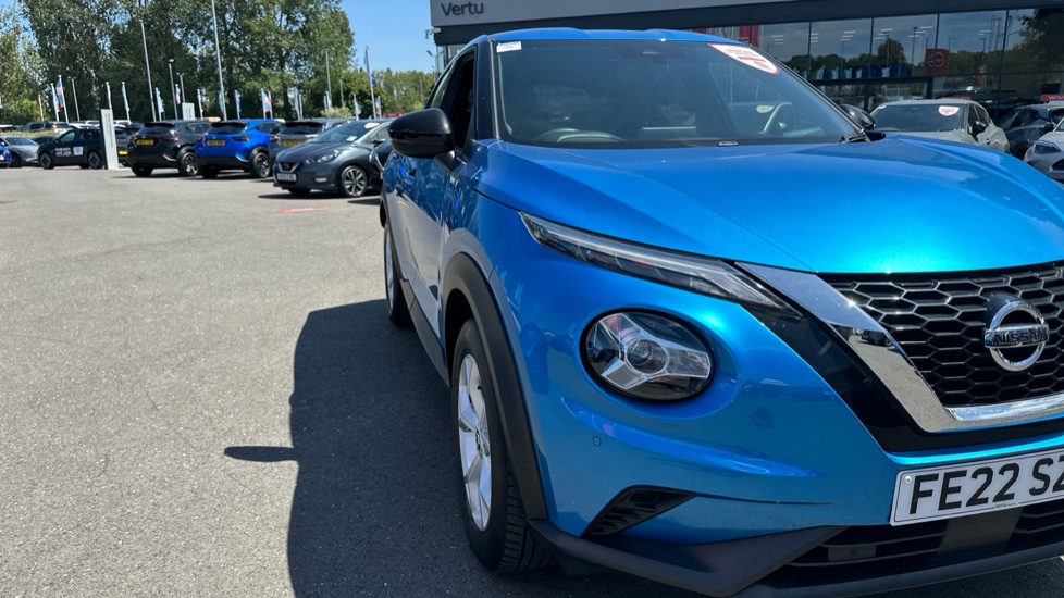 Nissan Juke 1.0 DiG-T 114 N-Connecta 5dr DCT Petrol Hatchback - Image 43