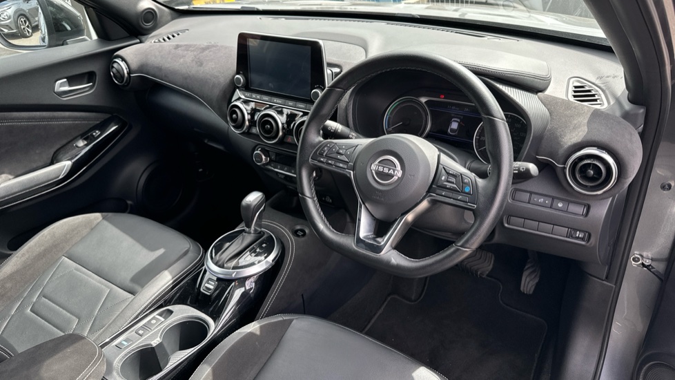 Nissan Juke 1.6 Hybrid Tekna+ 5dr Auto Hybrid Hatchback - Image 11