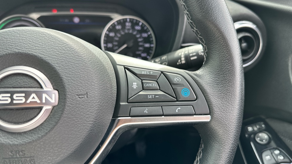 Nissan Juke 1.6 Hybrid Tekna+ 5dr Auto Hybrid Hatchback - Image 22