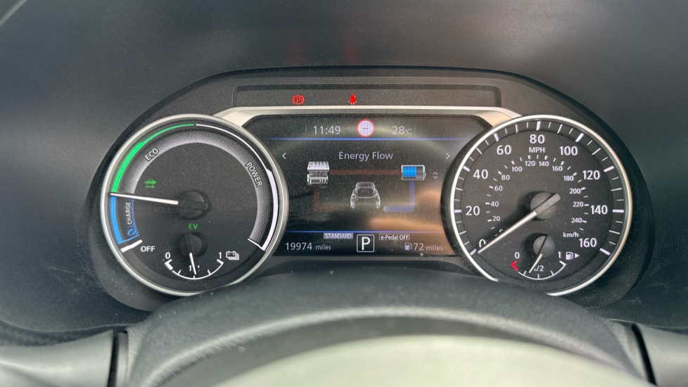 Nissan Juke 1.6 Hybrid Tekna+ 5dr Auto Hybrid Hatchback - Image 28