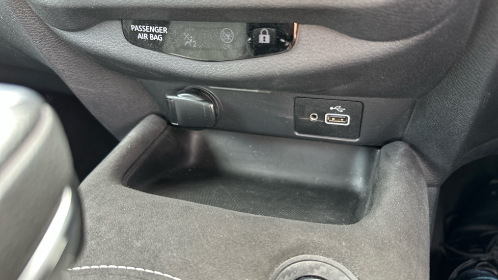 Nissan Juke 1.6 Hybrid Tekna+ 5dr Auto Hybrid Hatchback - Image 36