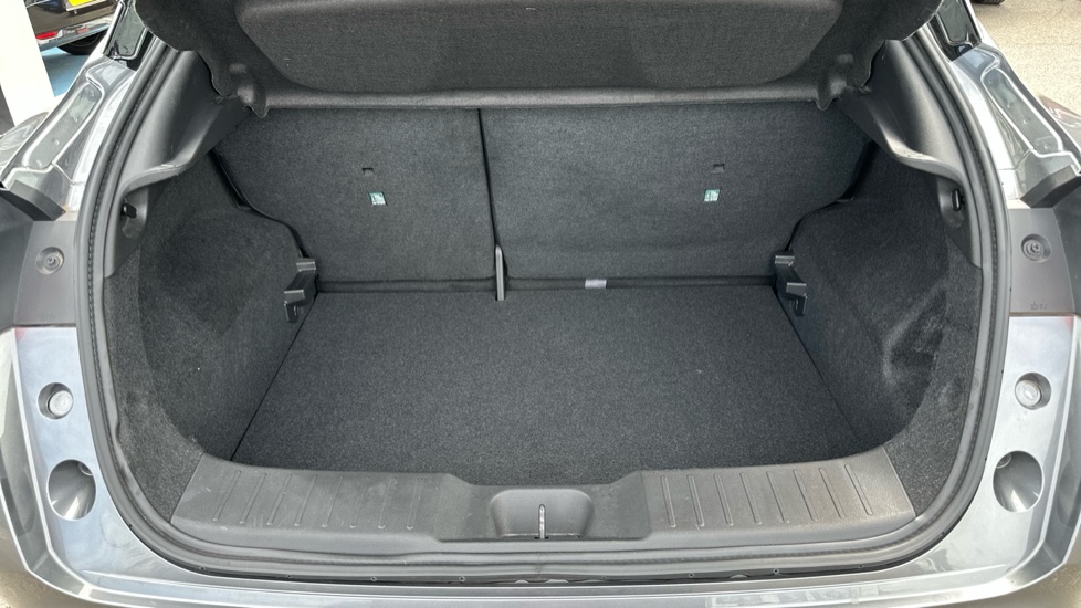 Nissan Juke 1.6 Hybrid Tekna+ 5dr Auto Hybrid Hatchback - Image 44
