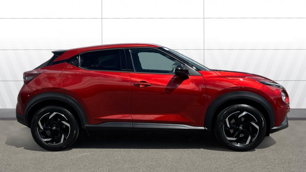 Nissan Juke 1.0 DiG-T 114 N-Connecta 5dr DCT Petrol Hatchback - Image 5