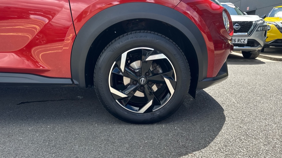 Nissan Juke 1.0 DiG-T 114 N-Connecta 5dr DCT Petrol Hatchback - Image 8