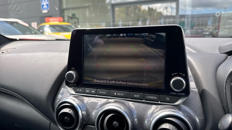 Nissan Juke 1.0 DiG-T 114 N-Connecta 5dr DCT Petrol Hatchback - Image 26