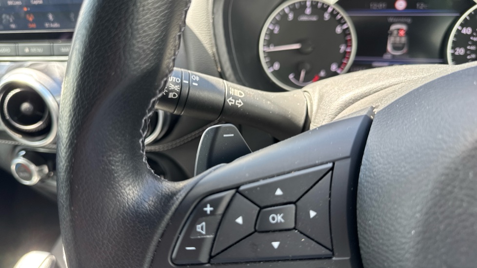 Nissan Juke 1.0 DiG-T 114 N-Connecta 5dr DCT Petrol Hatchback - Image 36