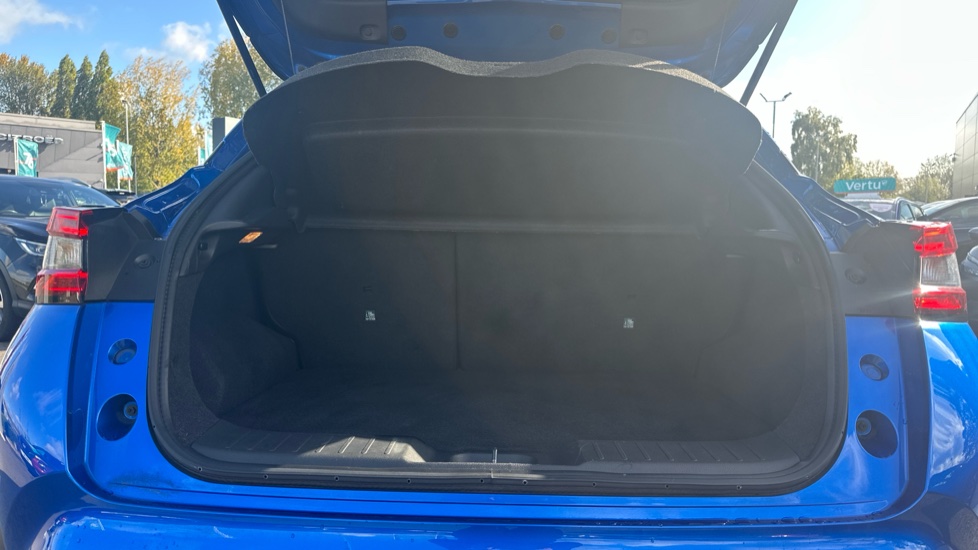 Nissan Juke 1.0 DiG-T 114 N-Connecta 5dr Petrol Hatchback - Image 4
