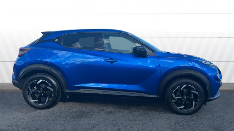 Nissan Juke 1.0 DiG-T 114 N-Connecta 5dr Petrol Hatchback - Image 5