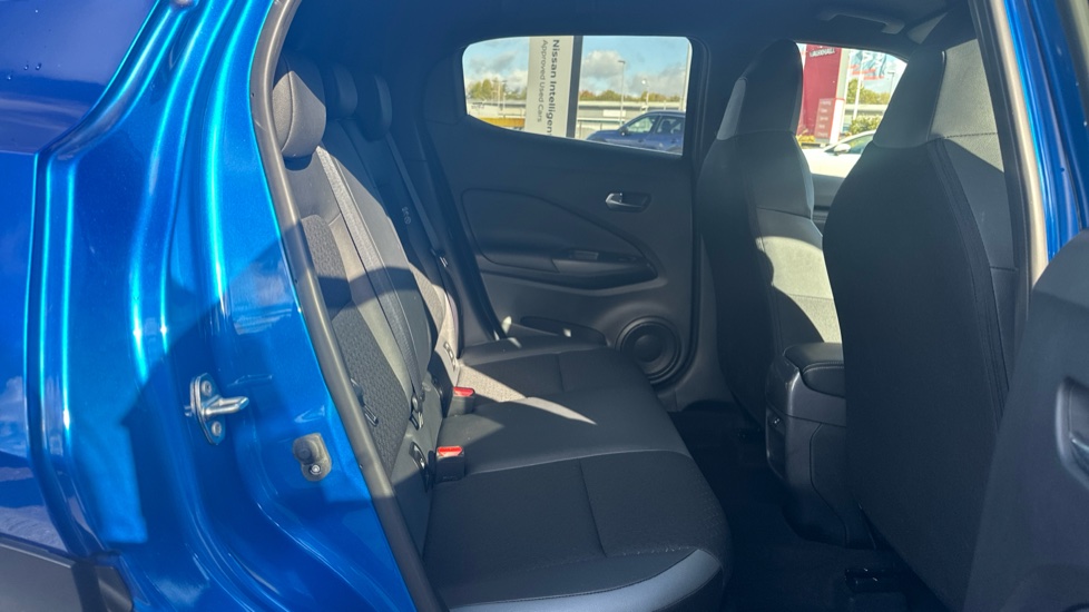 Nissan Juke 1.0 DiG-T 114 N-Connecta 5dr Petrol Hatchback - Image 16