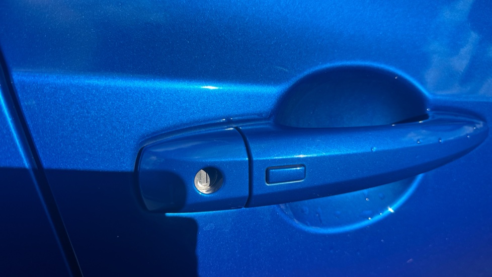 Nissan Juke 1.0 DiG-T 114 N-Connecta 5dr Petrol Hatchback - Image 44