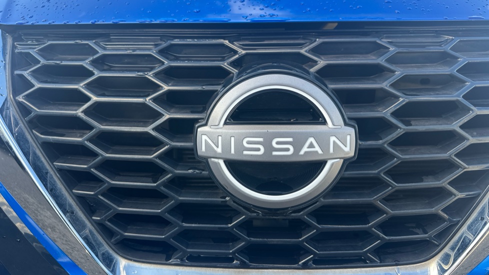 Nissan Juke 1.0 DiG-T 114 N-Connecta 5dr Petrol Hatchback - Image 46