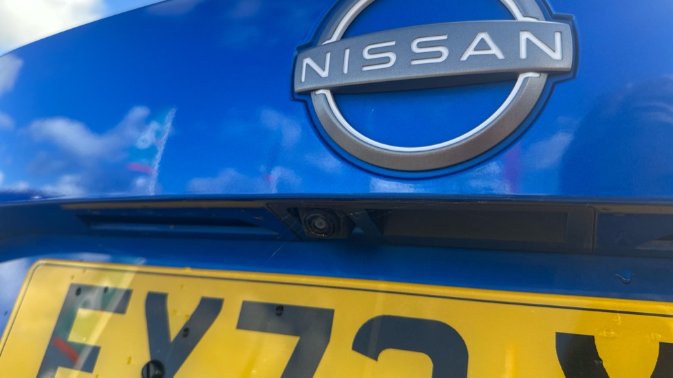 Nissan Juke 1.0 DiG-T 114 N-Connecta 5dr Petrol Hatchback - Image 51