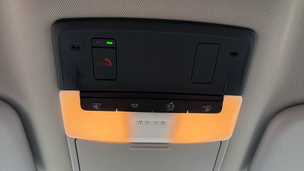 Nissan Qashqai 1.3 DiG-T MH N-Connecta 5dr Petrol Hatchback - Image 37