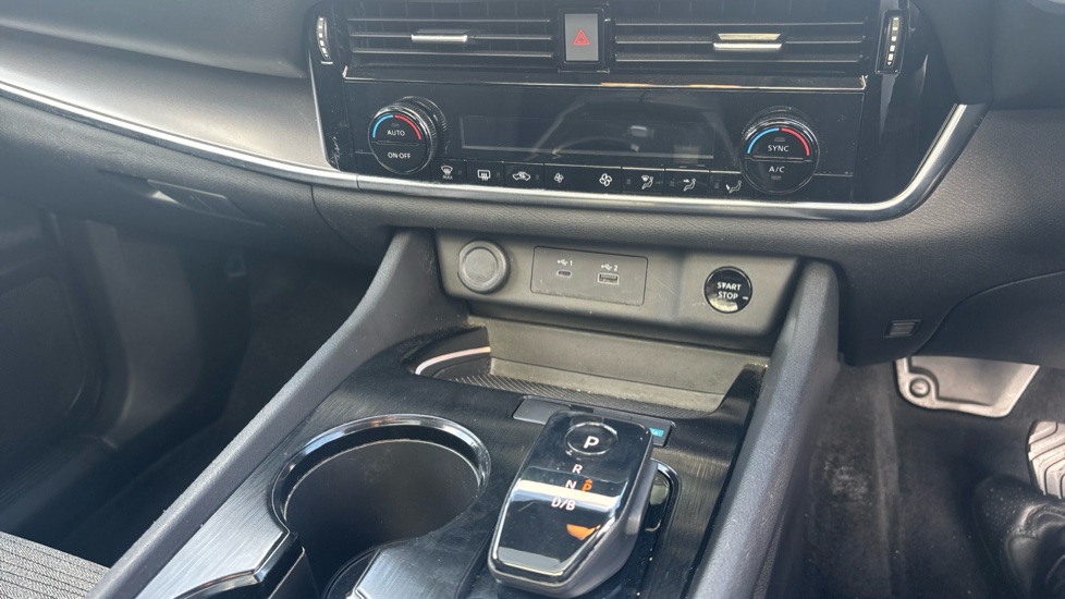Nissan X-Trail 1.5 E-Power 204 N-Connecta 5dr Xtronic Hybrid Station Wagon - Image 13