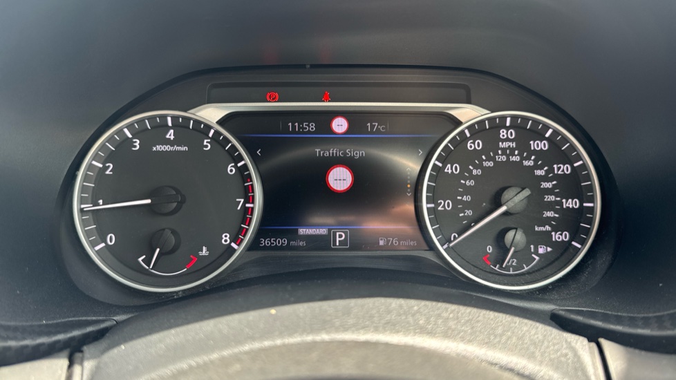 Nissan Juke 1.0 DiG-T Tekna 5dr DCT Petrol Hatchback - Image 25