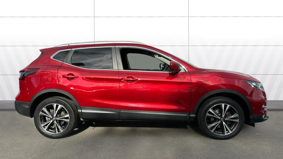 Nissan Qashqai 1.3 DiG-T N-Connecta 5dr Petrol Hatchback - Image 5