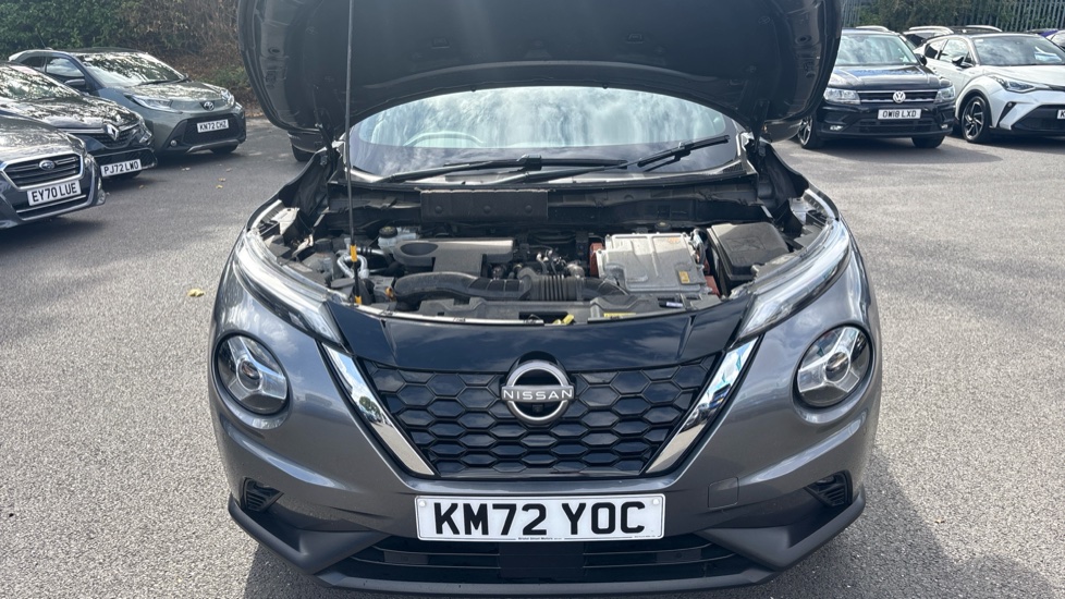 Nissan Juke 1.6 Hybrid Tekna 5dr Auto Hybrid Hatchback - Image 8