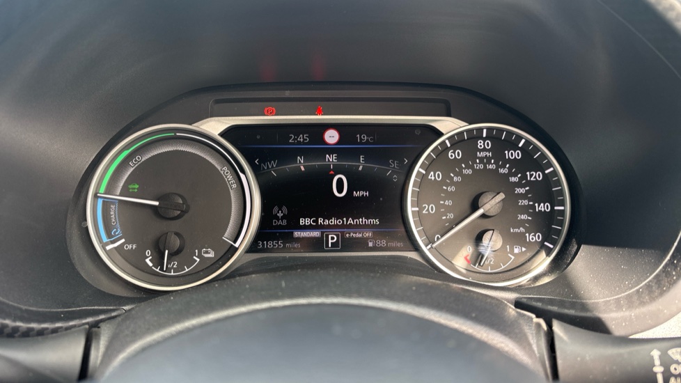 Nissan Juke 1.6 Hybrid Tekna 5dr Auto Hybrid Hatchback - Image 18