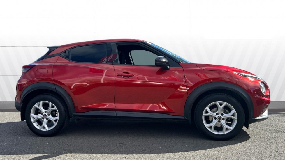 Nissan Juke 1.0 DiG-T 114 N-Connecta 5dr DCT Petrol Hatchback - Image 5